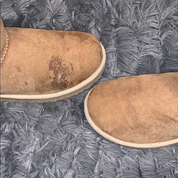 Ugg Boots - Picture 2 of 6